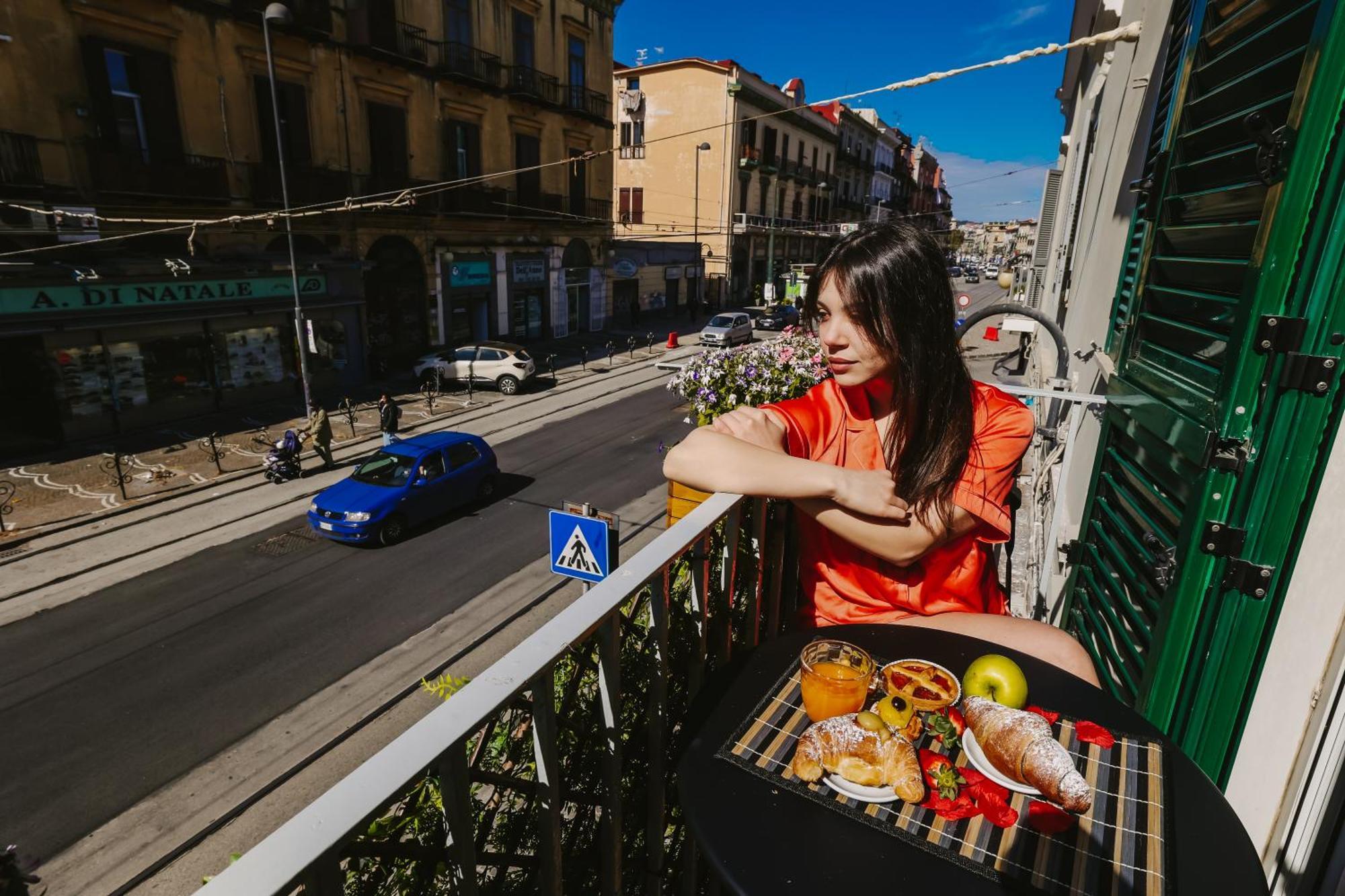 Casamira B&B Napoli Centrale Exteriör bild