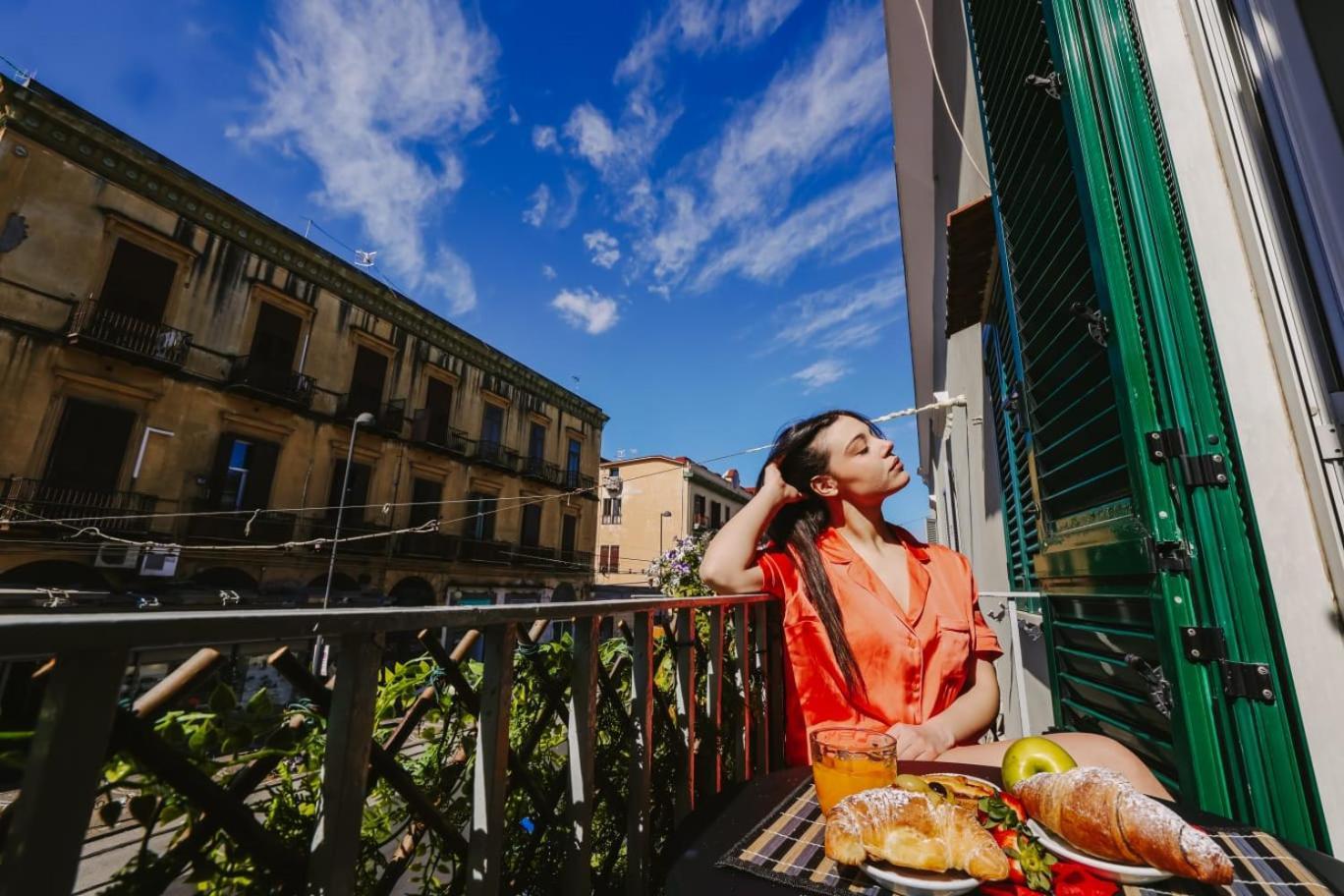 Casamira B&B Napoli Centrale Exteriör bild